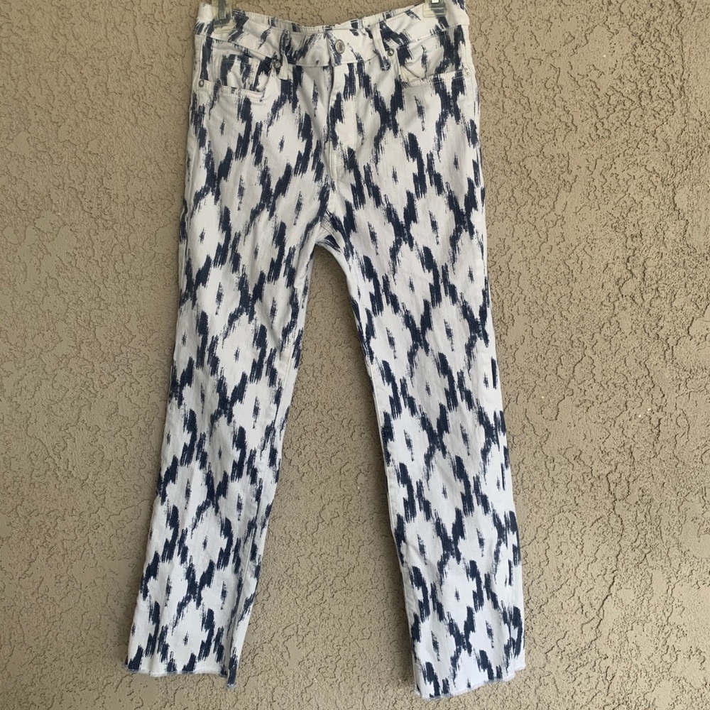 FREE PEOPLE cropped flare!!!! - Picture 2 of 10